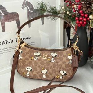 NWT Coach X Peanuts Teri Shoulder Bag In Signature Canvas With Snoopy Prin